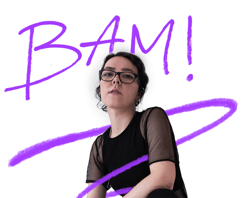 Photo de Julie Martins regardant la caméra de face, le tout dans un style violet, coupée en haut et en bas